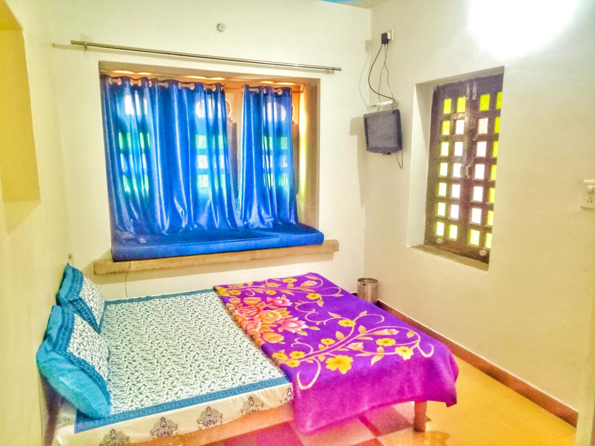 Hotel Desert Bloom Джайсалмер Экстерьер фото